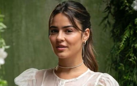 Giullia Buscaccio no remake da novela Renascer