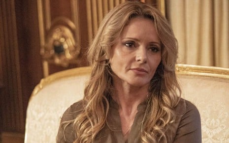 Rita Guedes como Manuela na série Arcanjo Renegado