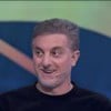 O apresentador Luciano Huck com expressão de surpresa no Quem Quer Ser um Milionário