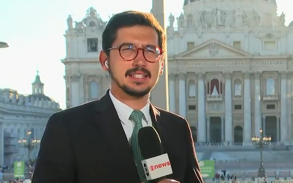 Nilson Klava está em Roma durante entrada ao vivo no Jornal Hoje