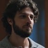 O ator Chay Suede está em cena como Mavi na novela Mania de Você, da Globo