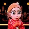 Montagem com Jade de O Clone à direita e Catarina e Petruchio de O Cravo e a Rosa à esquerda no The Masked Singer