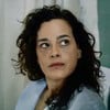 Maeve Jinkings com expressão séria na novela Vale Tudo