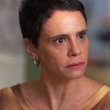 Malu Galli está caracterizada como Celina da novela Vale Tudo, da Globo