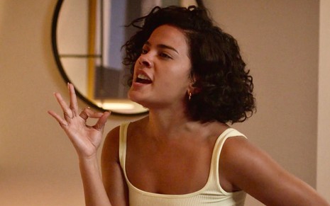 Bella Campos como Maria de Fátima no remake de Vale Tudo, da Globo