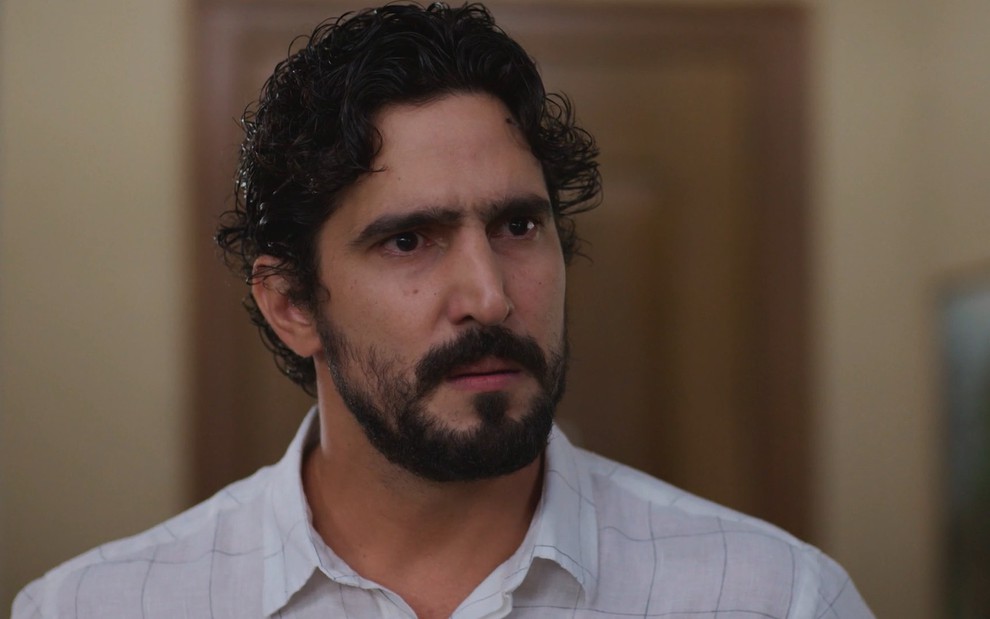 Renato Góes em cena da novela Vale Tudo como Ivan