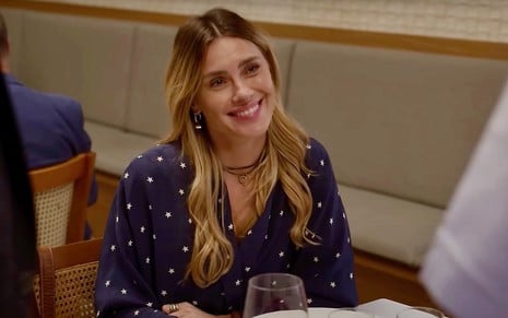 Carolina Dieckmann caracterizada como Leila em Vale Tudo
