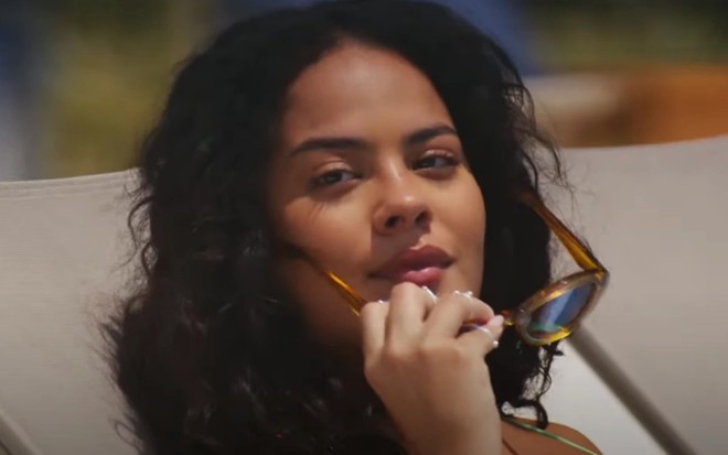 Bella Campos como Maria de Fátima no remake de Vale Tudo, da Globo