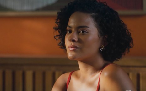 Bella Campos como Maria de Fátima no remake de Vale Tudo, da Globo