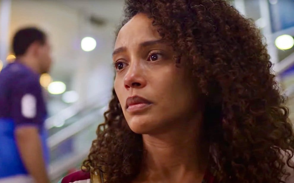 Taís Araujo está caracterizada como Raquel na nova novela das nove da Globo, o remake de Vale Tudo