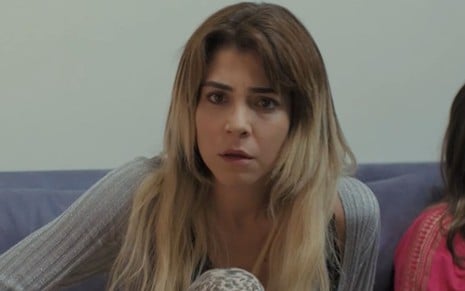 Ceyda (Gökçe Eyüboğlu) em cena da novela Força de Mulher