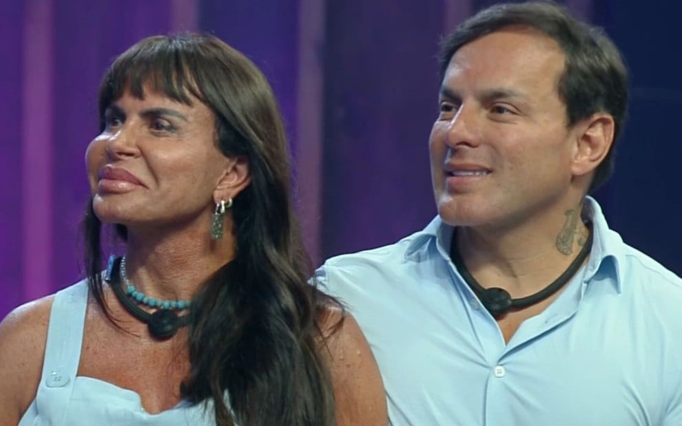 Foto mostra Gretchen ao lado do marido, Esdras