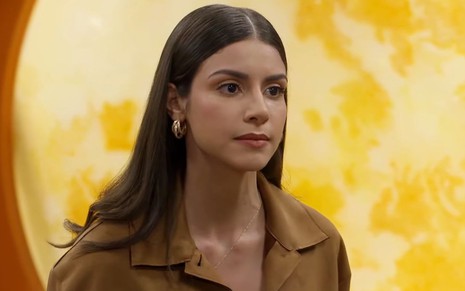 Pilar (Isabela Souza) em cena da novela A Caverna Encantada