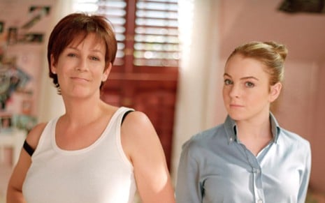 Jamie Lee Curtis e Lindsay Lohan em cena de Sexta-Feira Muito Louca