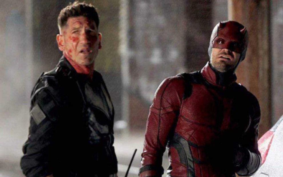 Jon Bernthal e Charlie Cox em Demolidor: Renascido