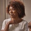 A atriz Vilma Melo sorrindo em cena de Dona de Mim