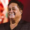 Leonardo em show, em foto promocional de seu próprio site