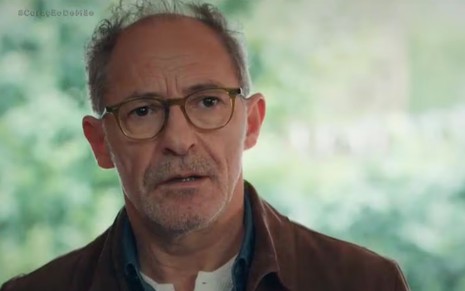 Adnan (Levent Can) em cena da novela Coração de Mãe