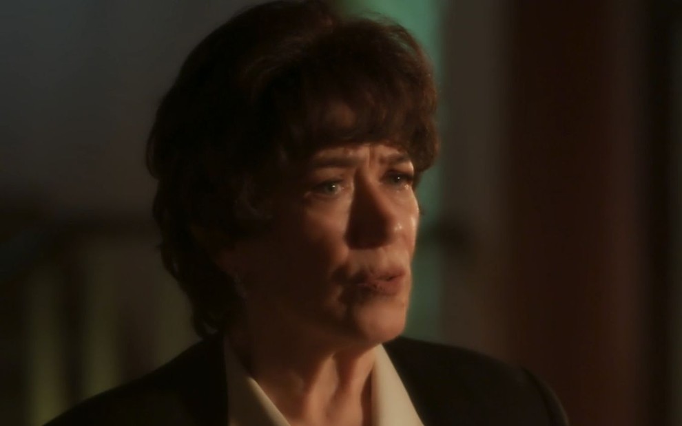 Lilia Cabral caracterizada como Maristela em Garota do Momento