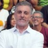 Foto mostra Luciano Huck durante o Domingão