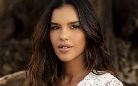A atriz Mariana Rios em foto publicada no Instagram