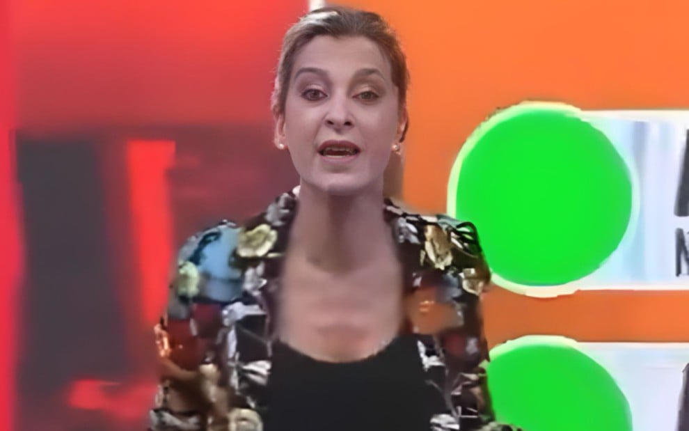 Mariela Fernández grita durante telejornal