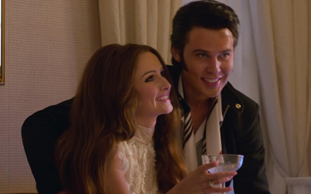 Olivia DeJonge e Austin Butler em cena de Elvis (2022)