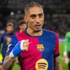Raphinha usa uniforme tradicional do Barcelona em jogo de 2025