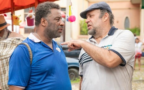 Atores Ailton Graça e Otávio Muller em cena de Pablo & Luisão, do Globoplay