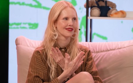 Imagem de Jana Rosa na terceira temporada do programa Close Errado, na DiaTV
