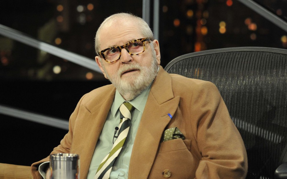 Imagem de Jô Soares em seu programa na Globo