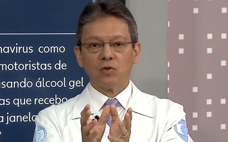Imagem do médico Luiz Antônio Silva no telejornal DF1