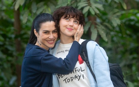 Foto de Cleo Pires e Valentina Daniel nos bastidores do filme Se Eu Fosse Você 3