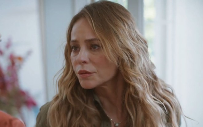 A atriz Paolla Oliveira como a personagem Heleninha Roitman no remake da novela Vale Tudo