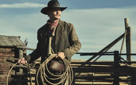 O ator Brian Geraghty como Zane em cena de 1923