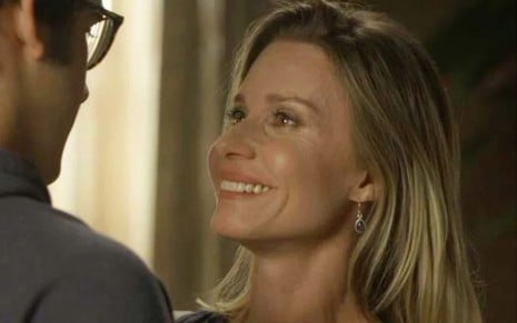 Paula Burlamaqui na novela Órfãos da Terra, na Globo