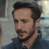 Emre (Ahmet Rifat Şungar) em cena de Força de Mulher