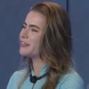 Rayanne Morais tem expressão sorridente na área de apostas do Power Couple