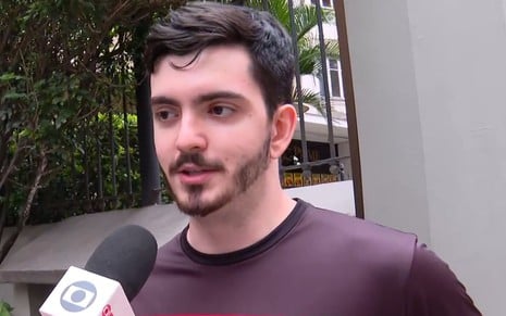 Homem é entrevistado no RJ1, na Globo