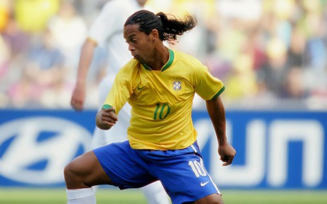 Ronaldinho Gaúcho em jogo pela Seleção Brasileira