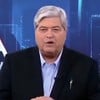 José Luiz Datena tem expressão séria no cenário do Tá na Hora