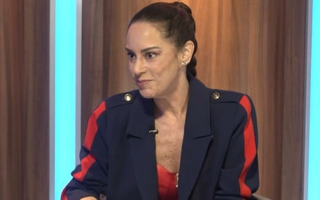 Foto de Silvia Abravanel durante entrevista
