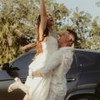 Foto mostra Sofia Liberato abraçada com o marido, Gabriel Gravino