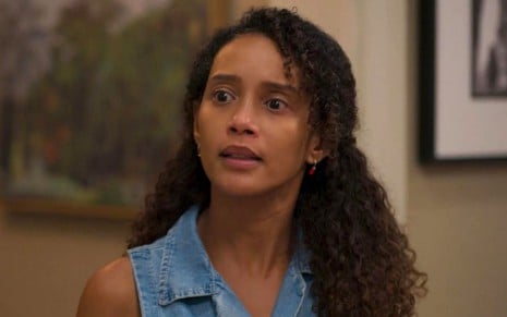 A atriz Taís Araujo como Raquel em cena de Vale Tudo