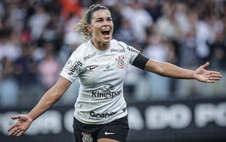 Tamires, do Corinthians, comemorando gol na Supercopa Feminina de 2023