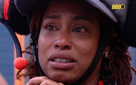 Thamiris Maia chora dentro de traje de monstro no BBB 25