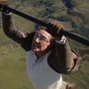 Tom Cruise em cena de Missão Impossível 8