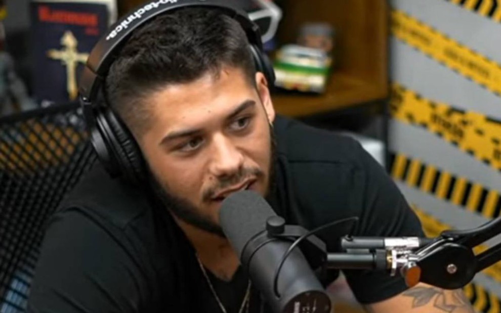 Zé Felipe em entrevista ao podcast Podpah, no YouTube