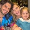 Zé Felipe, Virginia e Maria Flor juntos e sorridentes