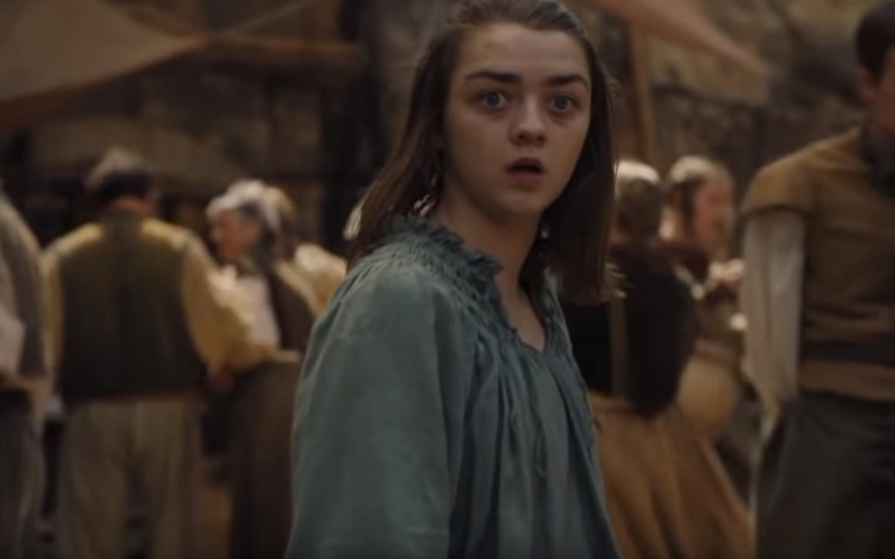 Arya Stark (Maisie Williams) aparece assustada em cena da sexta temporada de Game of Thrones - REPRODUÇÃO/HBO